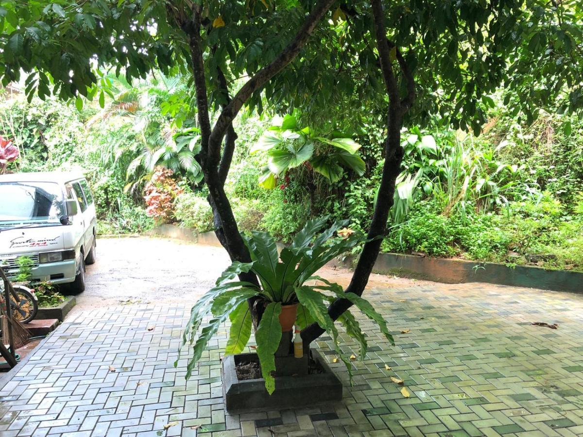 Appartamento Anniewatte House Kandy Esterno foto