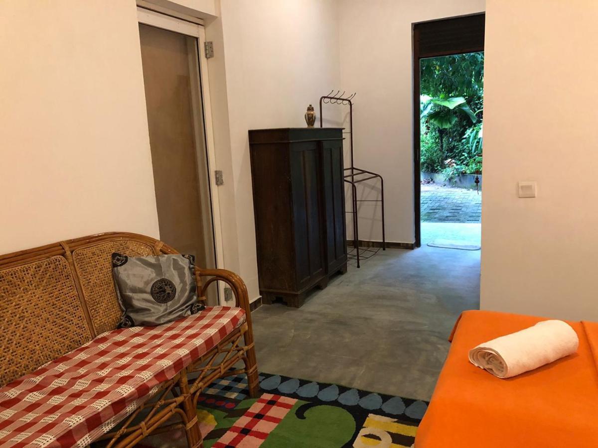 Appartamento Anniewatte House Kandy Esterno foto