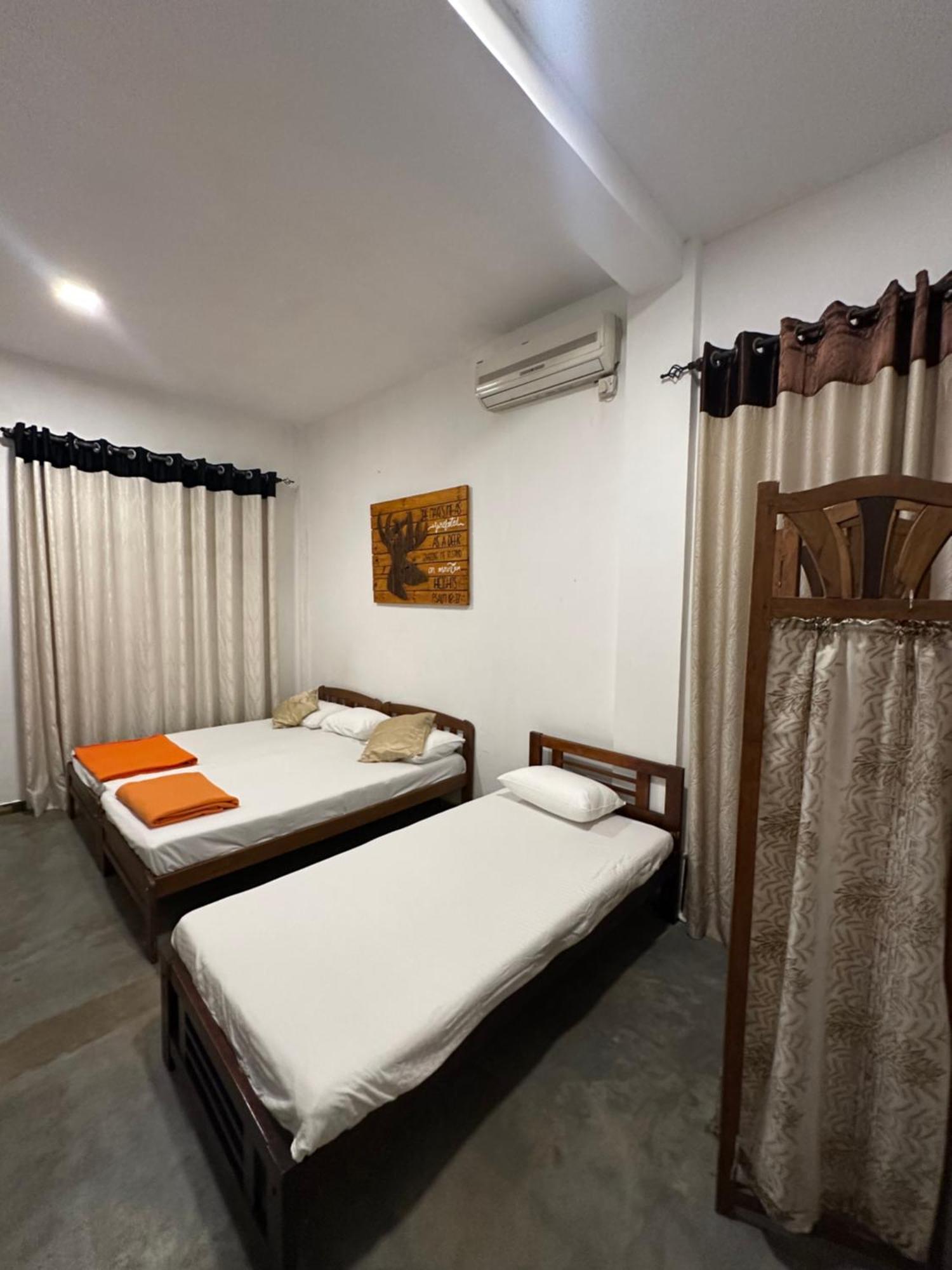 Appartamento Anniewatte House Kandy Esterno foto