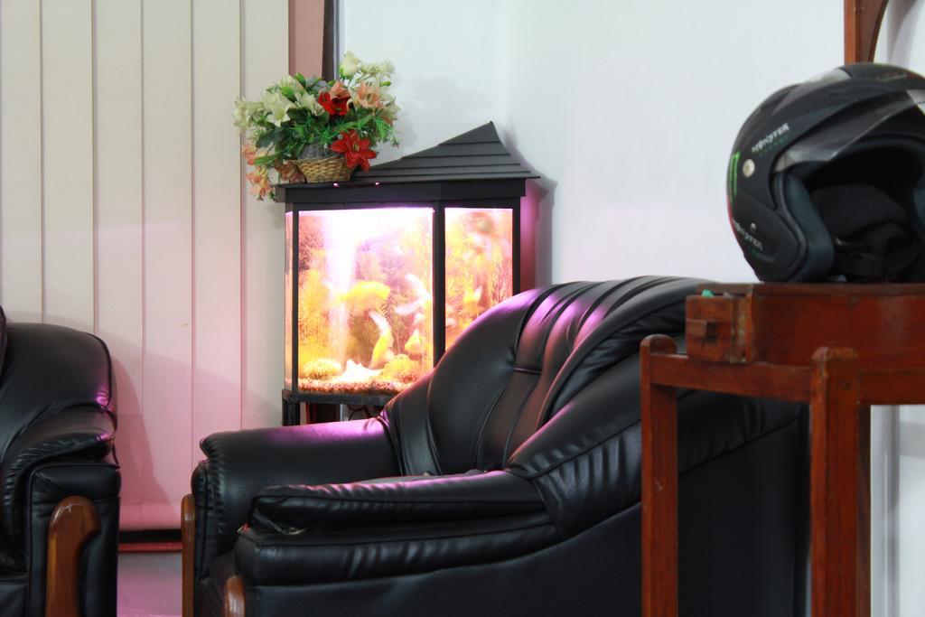 Appartamento Anniewatte House Kandy Esterno foto
